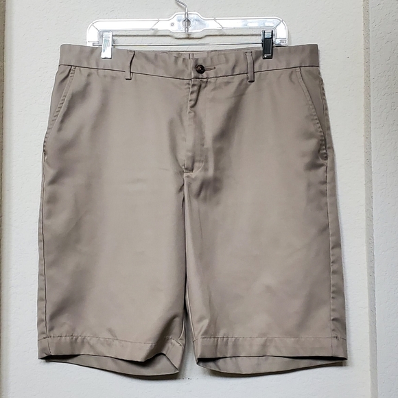 Greg Norman Collection Tan Flat Front Shorts.  Size 36 - Picture 1 of 7